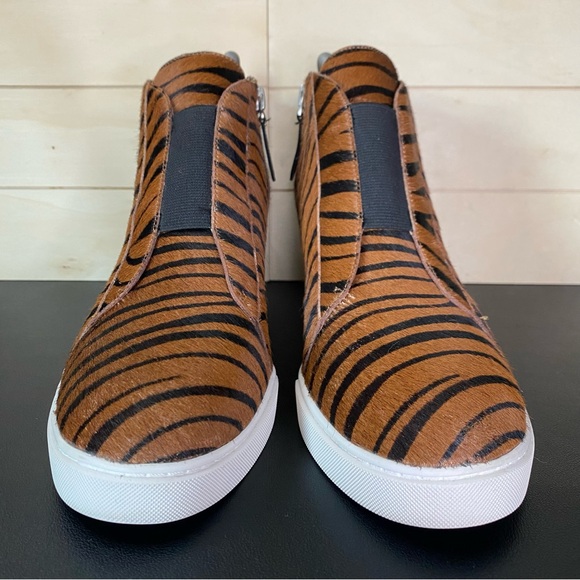 Paolo Women’s Tan & Black Zebra Stripe Wedge Sneaker - Picture 5 of 12